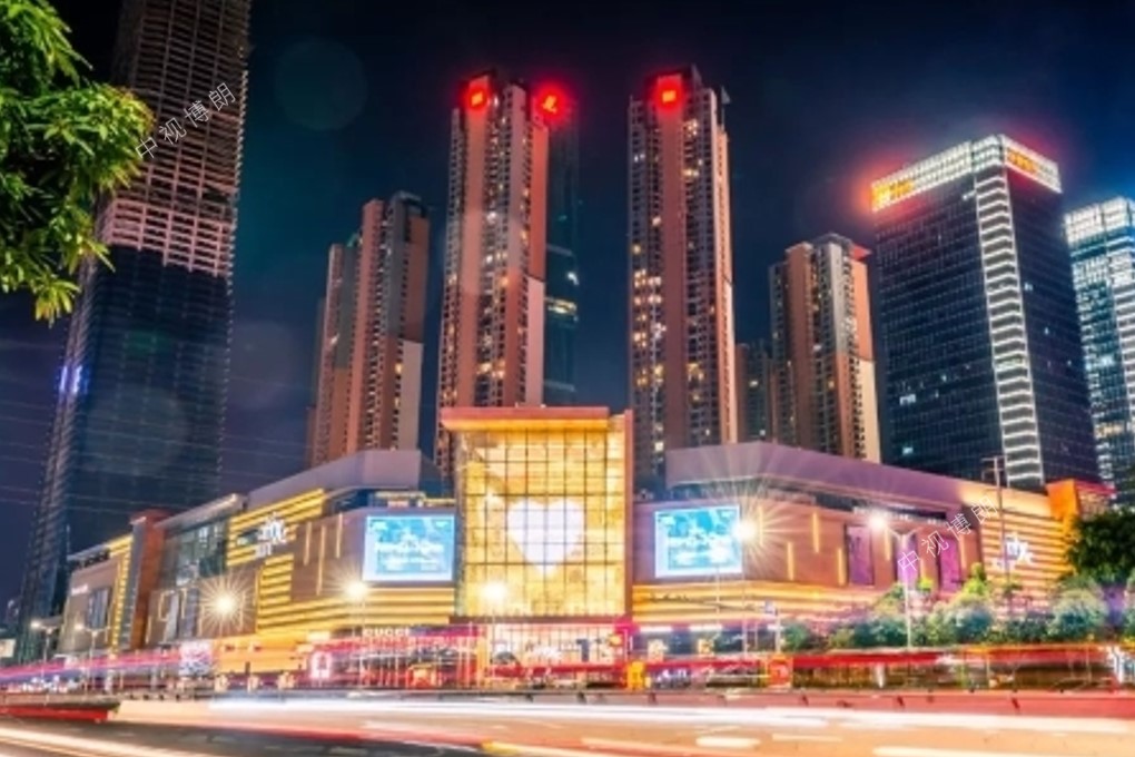 南宁LED大屏广告-南宁万象城双屏大屏广告-南宁地标广告