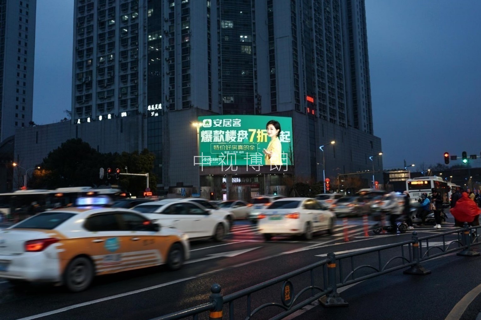 武汉LED大屏广告-武汉钟家村闽东国际大厦LED屏广告-武汉地标广告