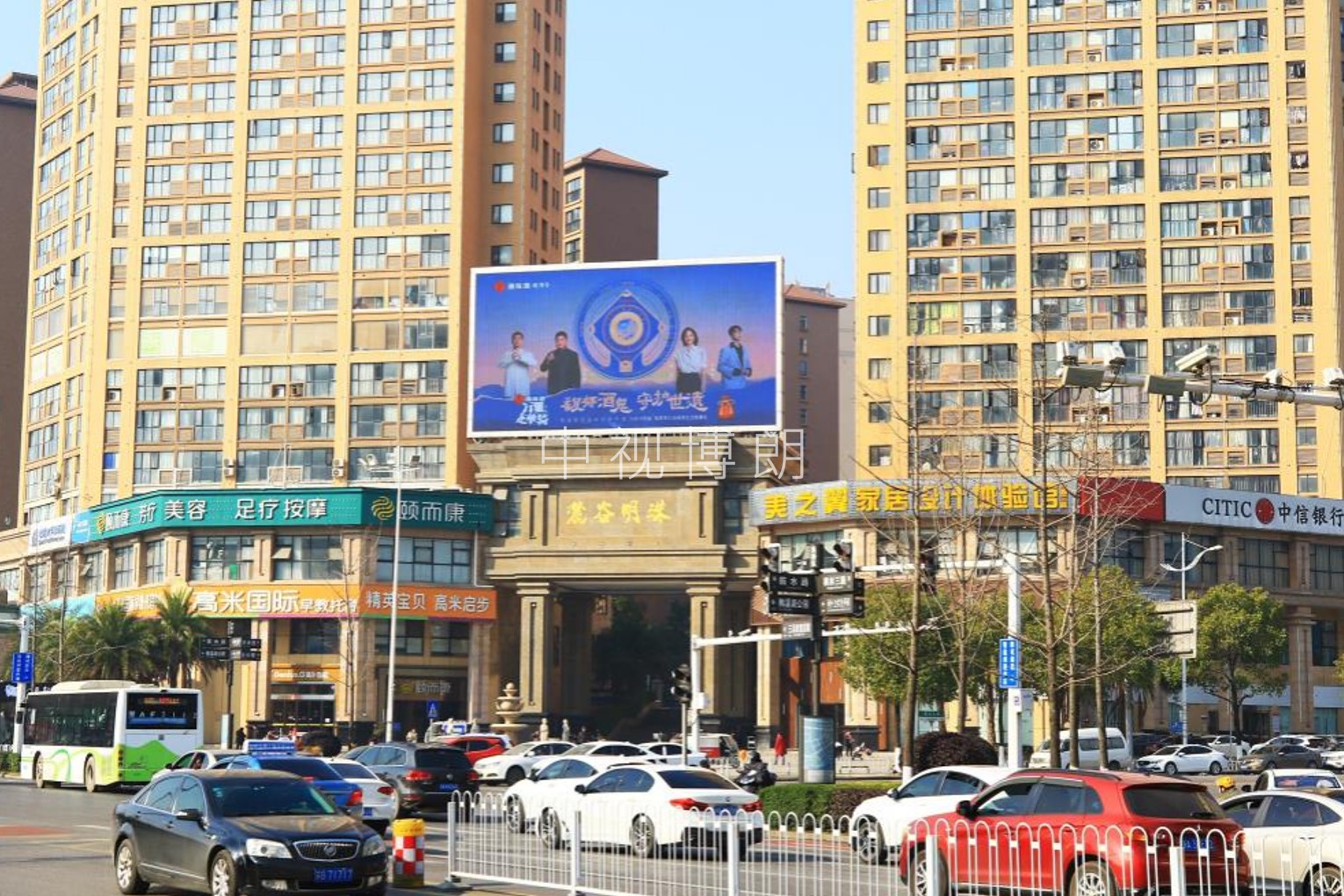 长沙LED large screen advertising-长沙枫林三路与麓谷大道麓谷明珠屏广告-长沙地标广告