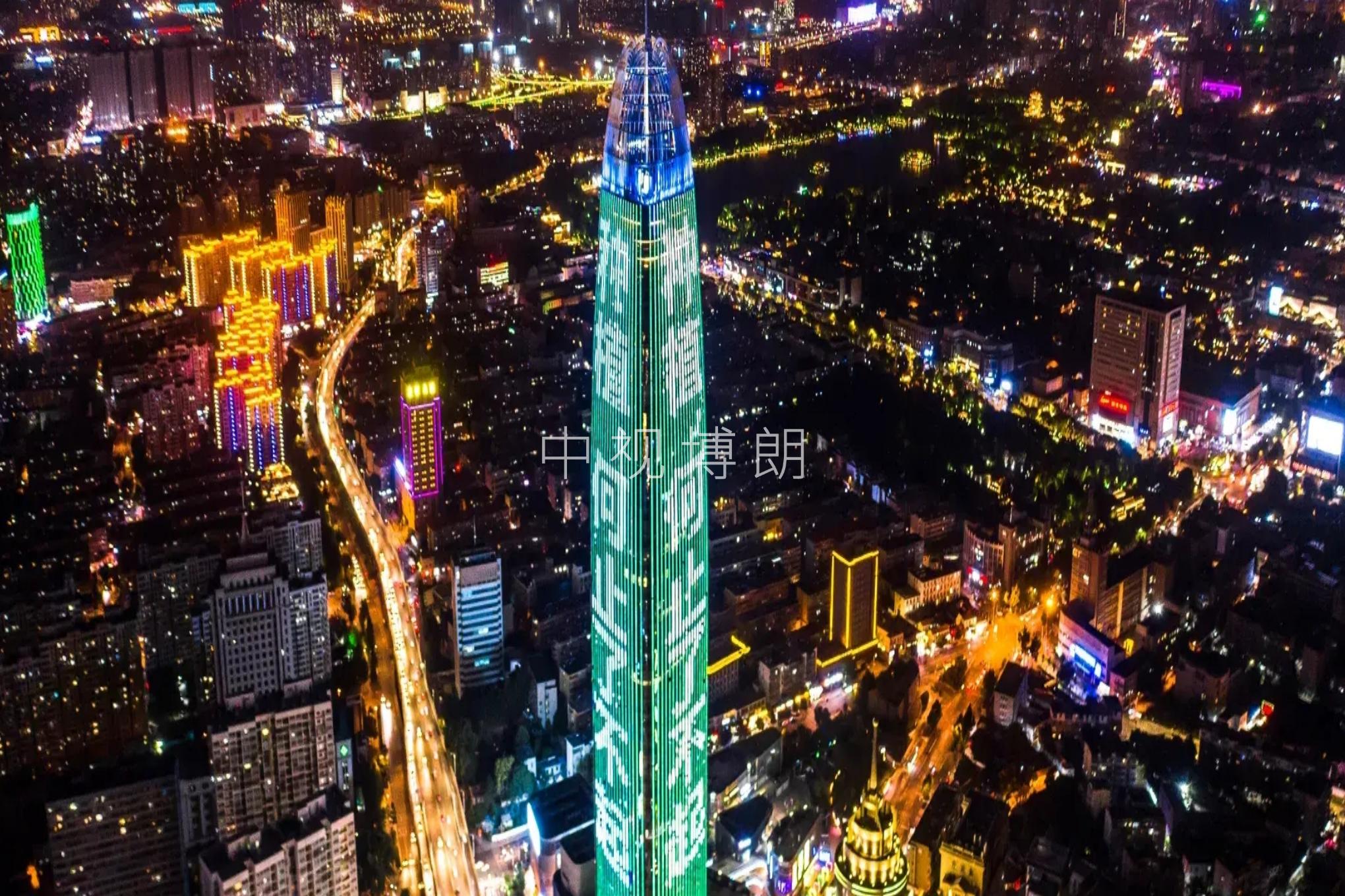济南LED大屏广告-济南绿地大厦大屏广告-济南地标广告