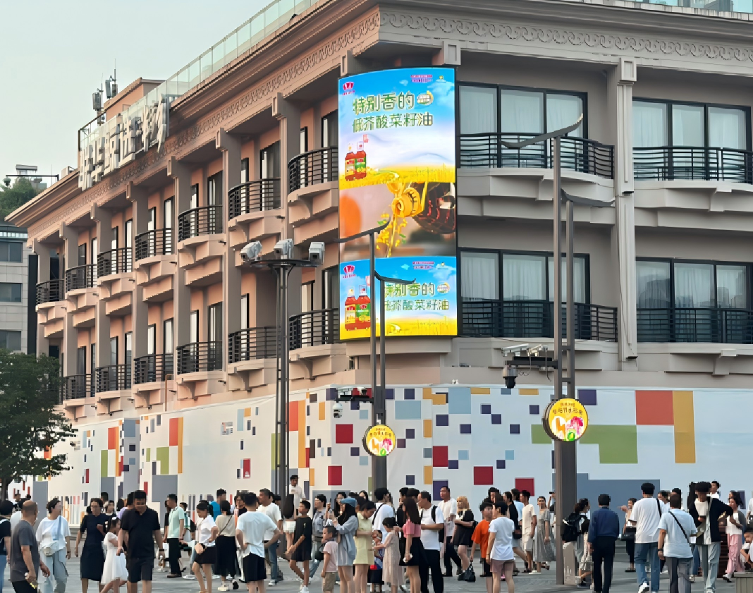 杭州LED大屏广告-杭州联华鲸选三联屏广告-杭州地标广告