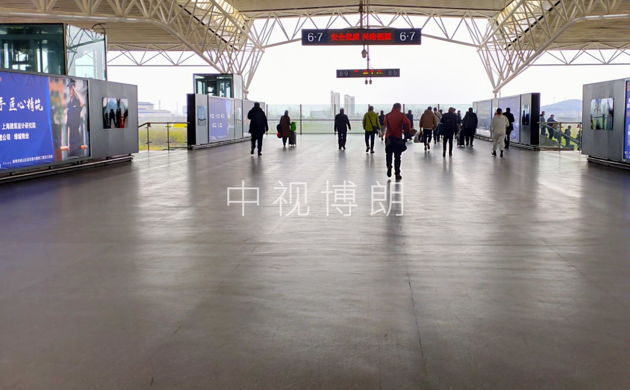 蚌埠南站-廊桥灯箱