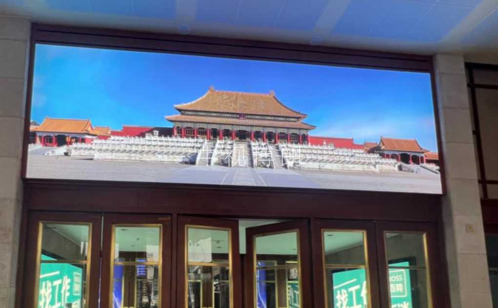 北京站广告-安检厅灯箱