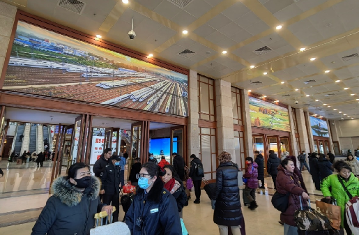 北京站广告-进站一层大厅灯箱