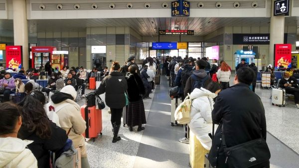 大连北站广告-候车室刷屏套装