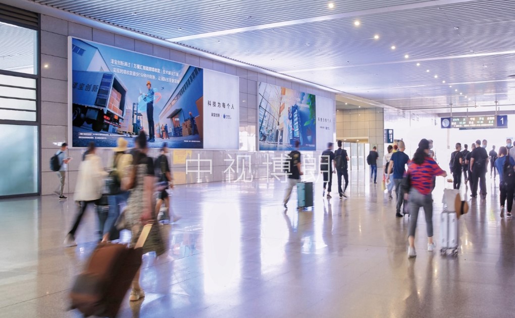 杭州东站广告-基本站台墙面灯箱