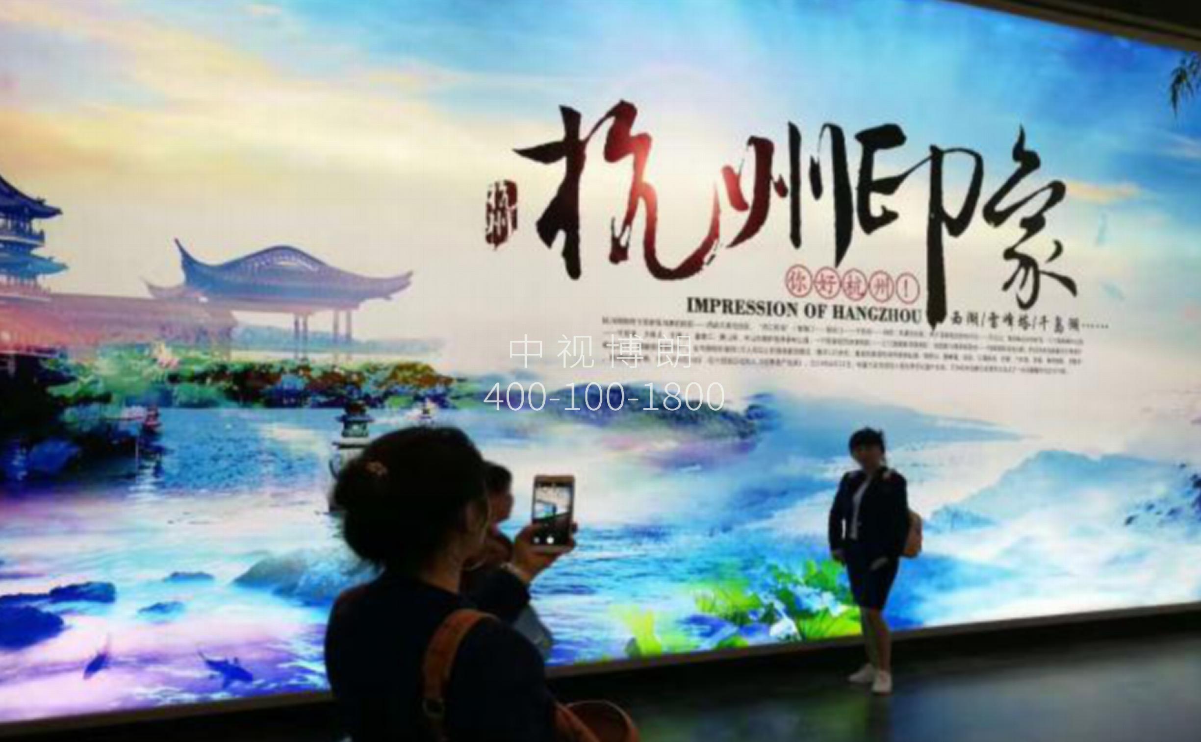 杭州站广告-主通道超级灯箱