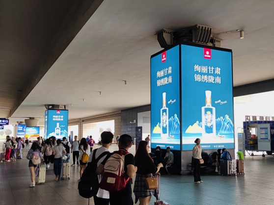 兰州西站广告-站台层LED立柱套装
