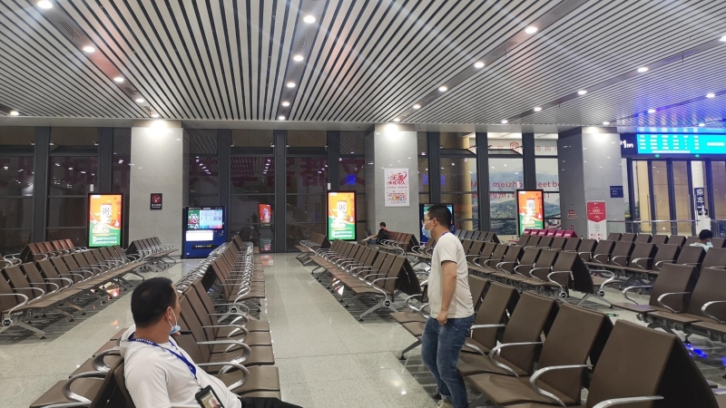 Мэйчжоу - Уэст (станция)-Наборы для самостоятельной щетки зала ожидания