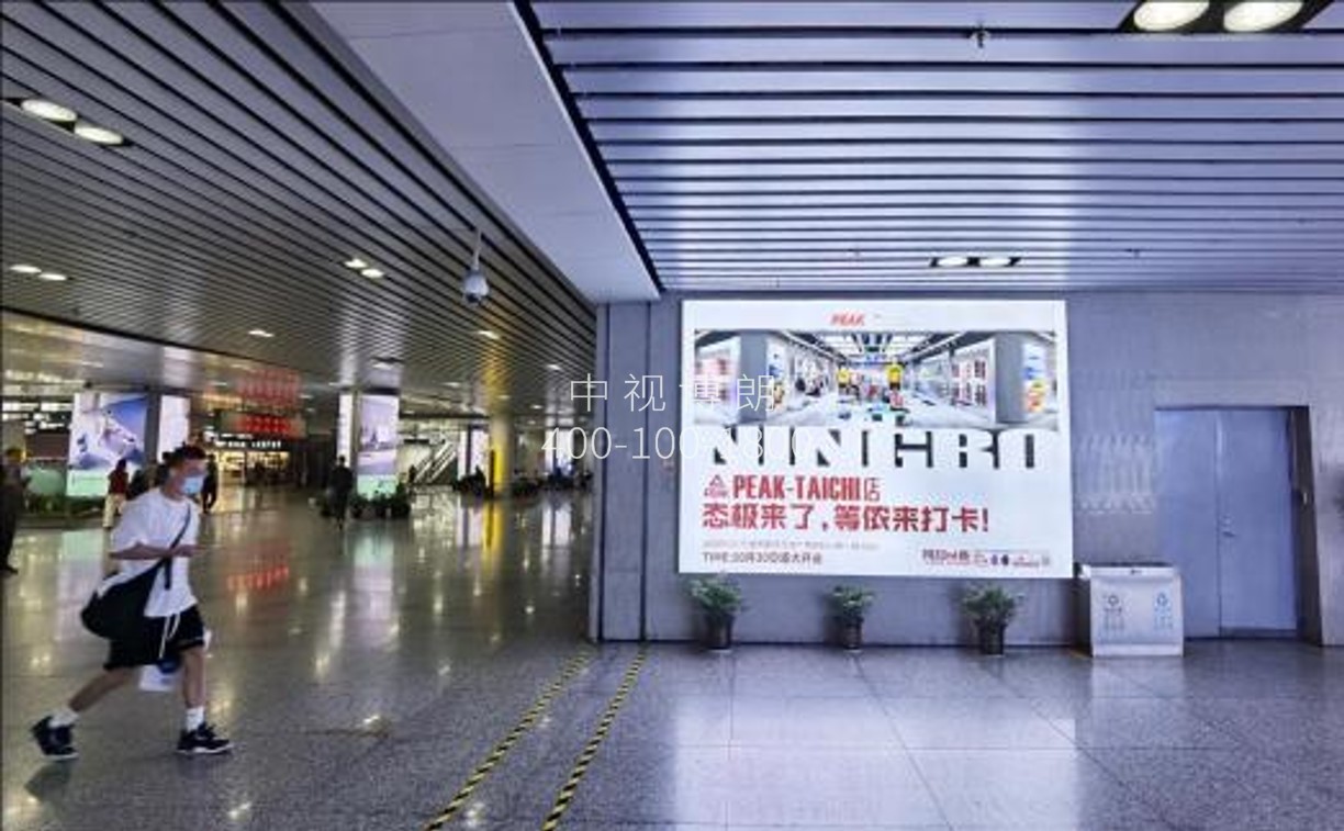宁波站广告-南广场墙面灯箱