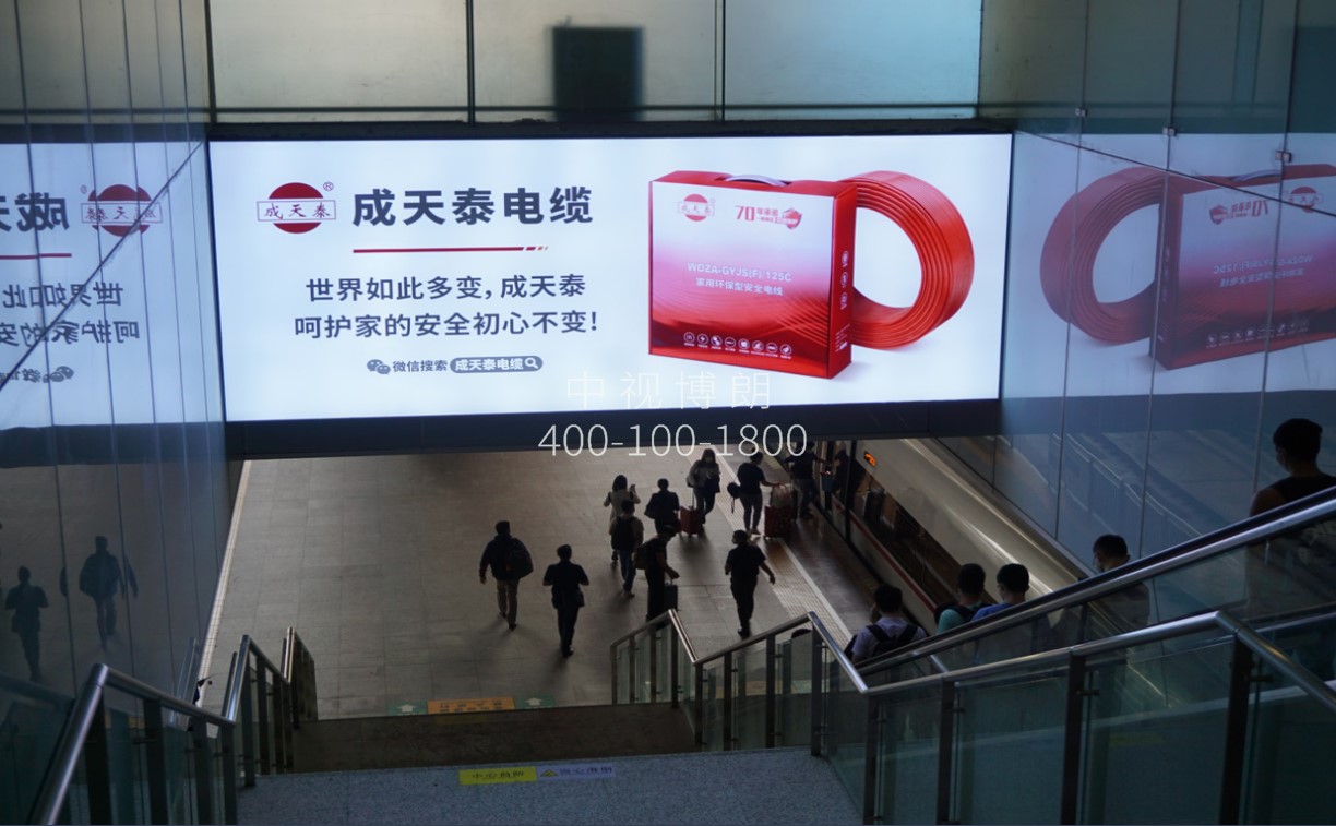 深圳北站广告-进站口楣头灯箱套装