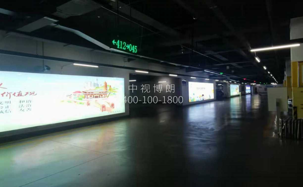 太原南站广告-东广场社会车辆停车场灯箱