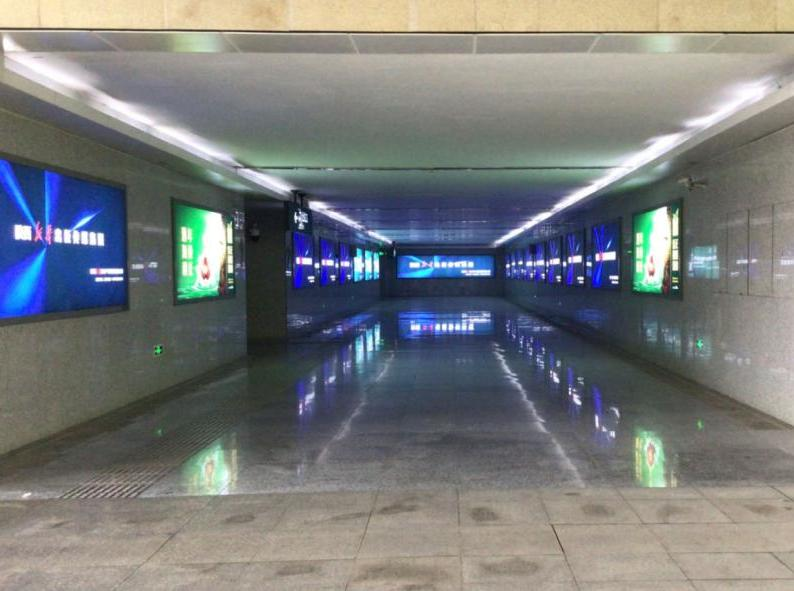 杨凌南站-进站通道墙体灯箱