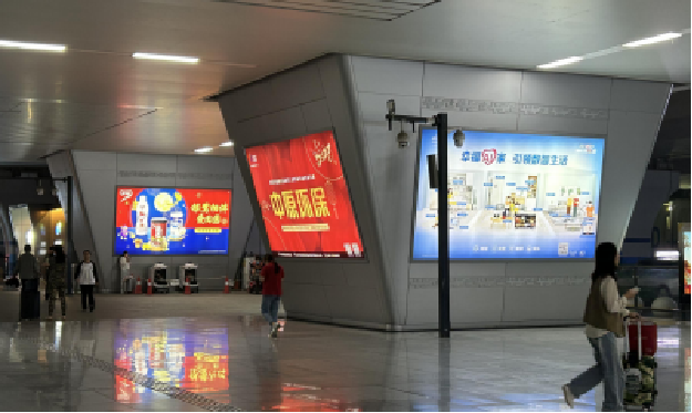 郑州东站广告-出站通道包柱灯箱