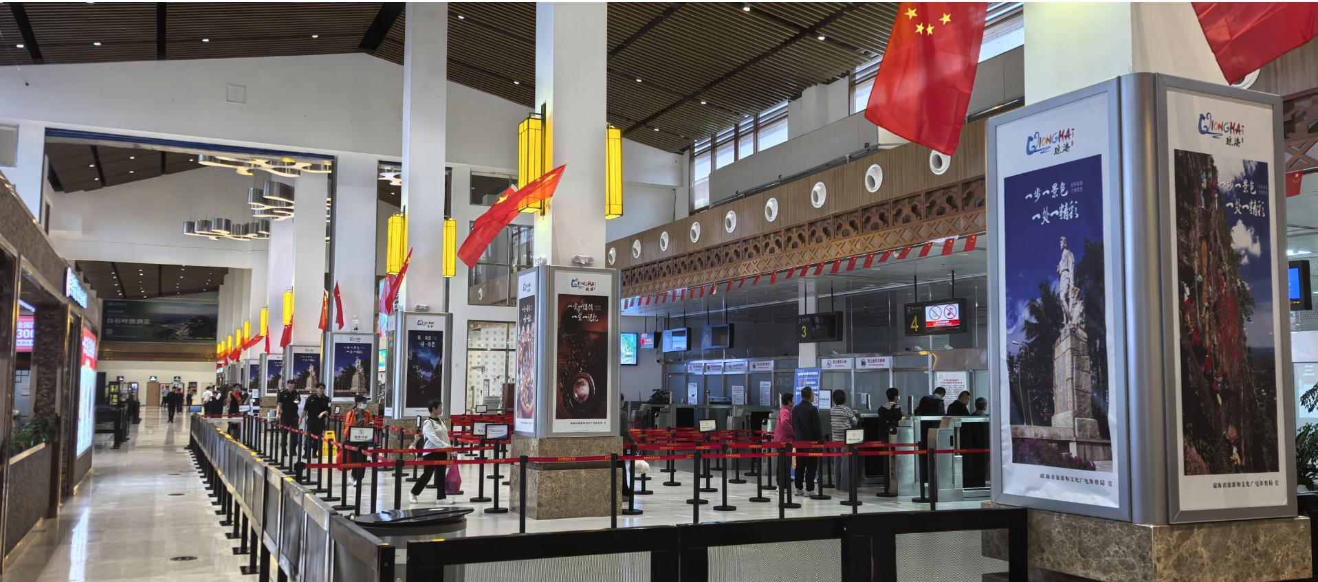 博鳌机场广告-F1国内值机厅包柱灯箱套装