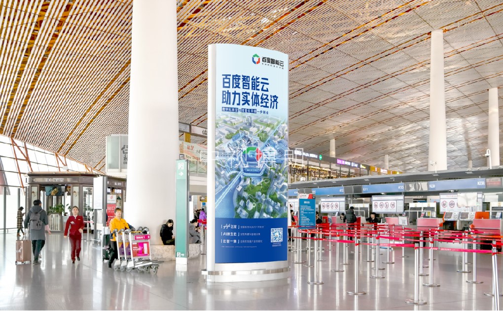 北京首都机场广告-T3出发大厅图腾灯箱J007