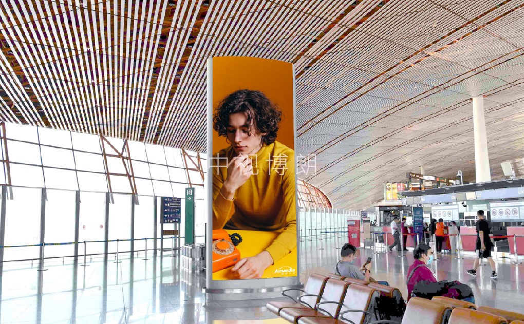 北京首都机场广告-T3 Departure Hall Totem Lightbox J001