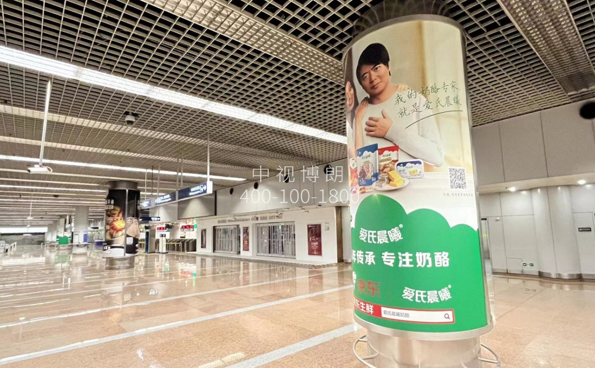 北京首都机场广告-T2国际到达行李厅灯箱套装
