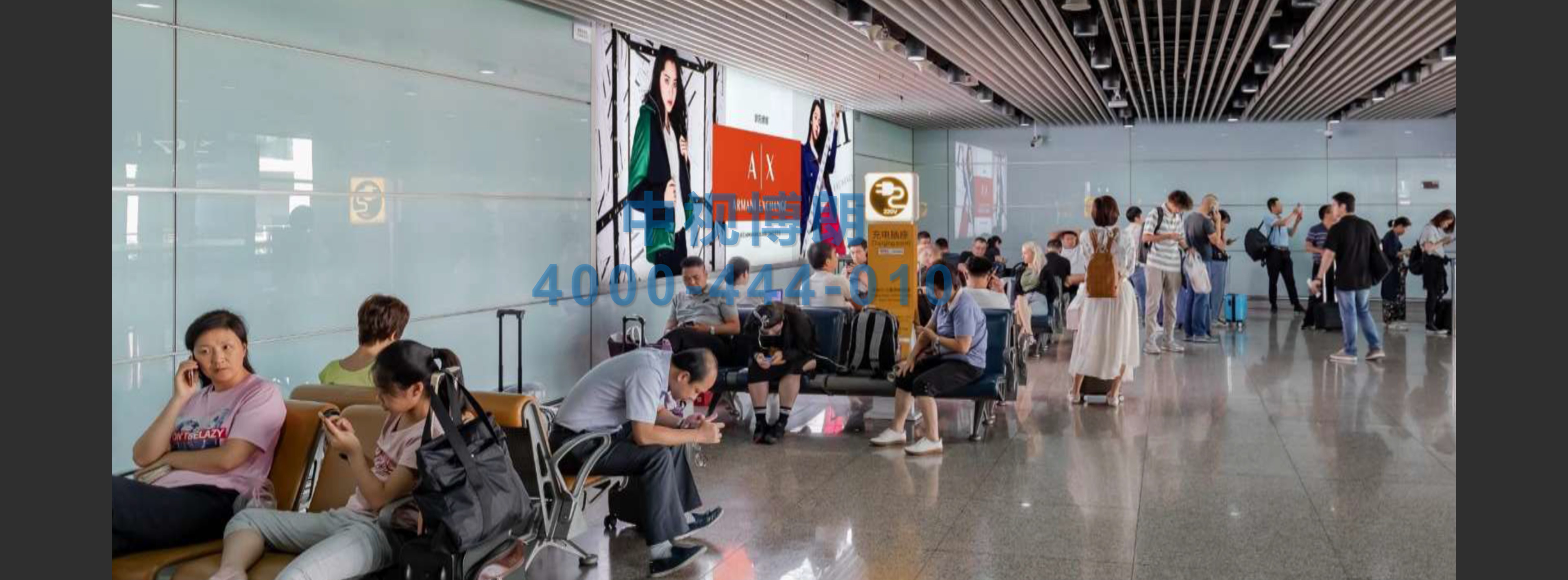北京首都机场广告-T3C Departure Cross Area 6 Wall Light Boxes