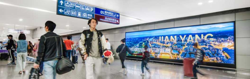 机场广告-国内到达内侧通廊灯箱