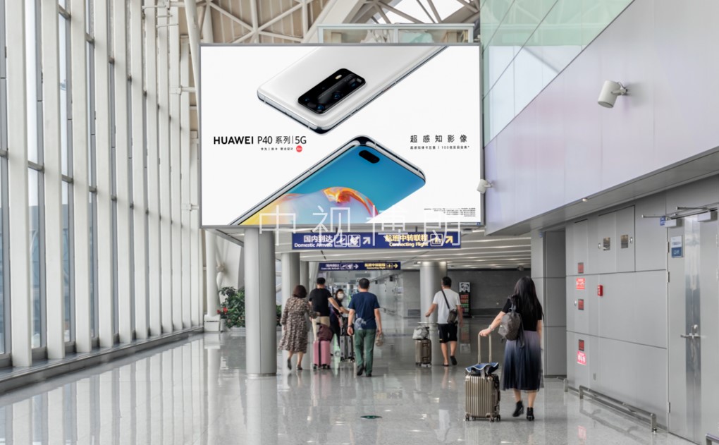 成都双流机场广告-国内到达通廊灯箱套装12