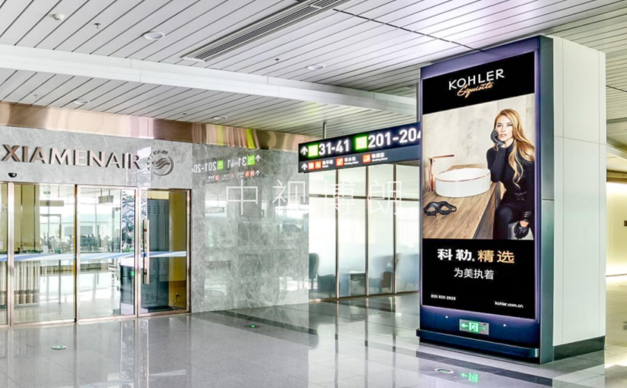 福州机场广告-国际出发候机区南指廊灯箱1