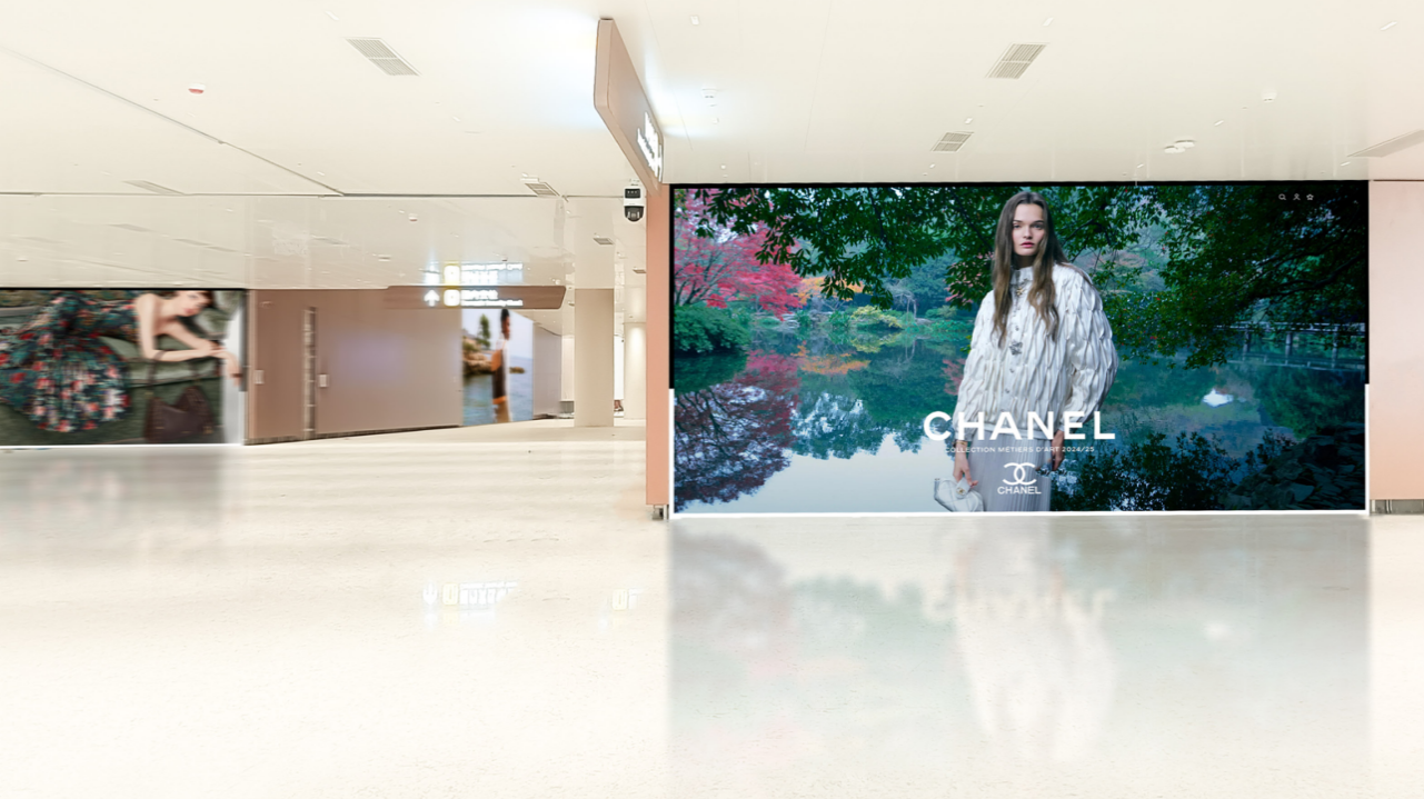 广州白云机场广告-GTC通往T3国内安检通道LED屏1