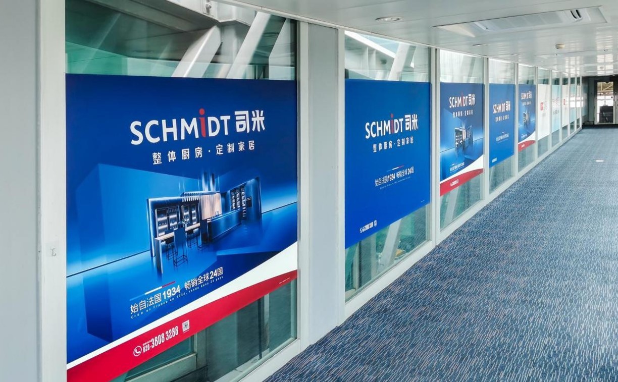 广州白云机场广告-T1出发到达内廊桥套装