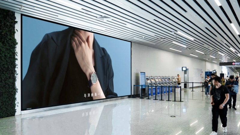 广州白云机场广告-T2国际到达墙体灯箱套装A