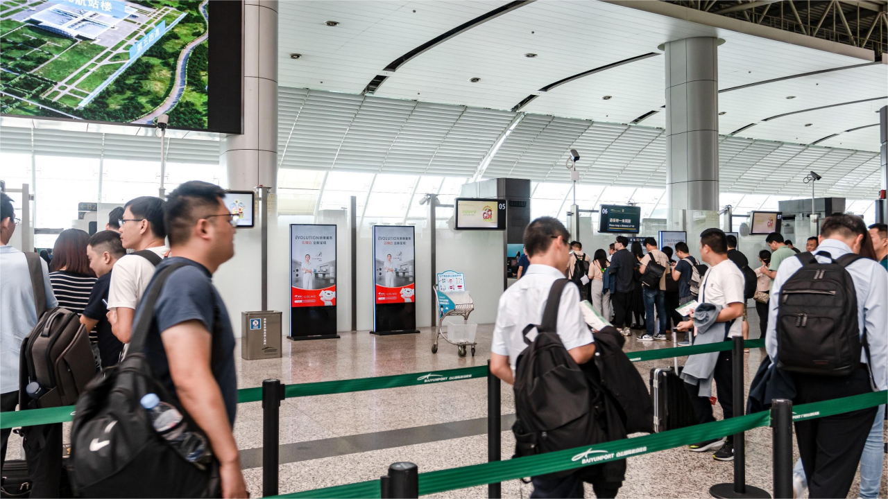 广州机场广告-T1国内出发安检口刷屏套装