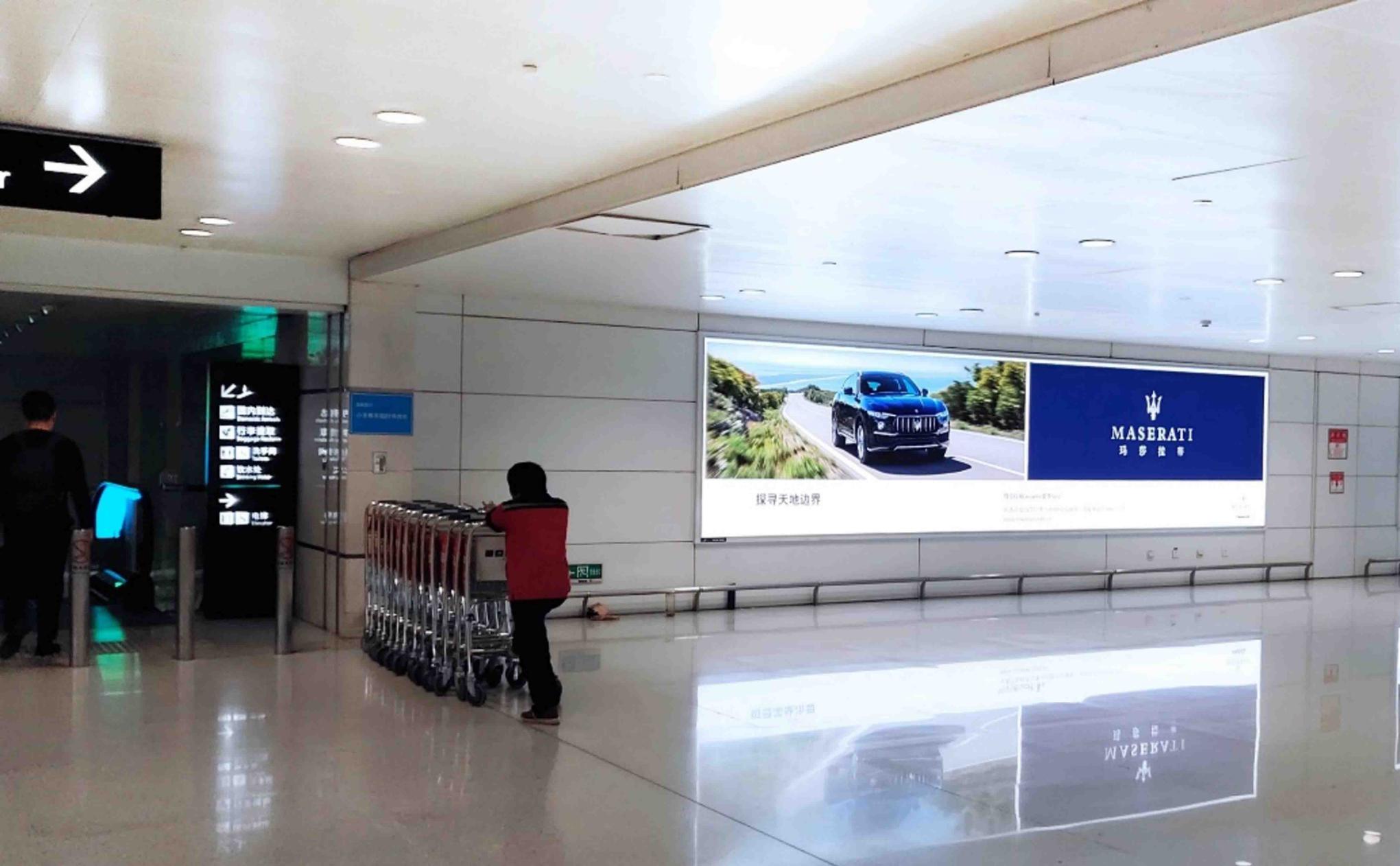 杭州萧山机场广告-T3到达全覆盖灯箱套装DA80/81