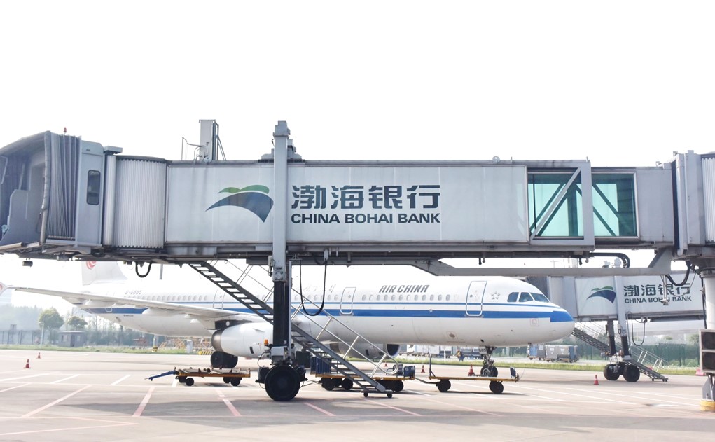 杭州萧山机场广告-客流全覆盖移动端廊桥ILQ01（外）