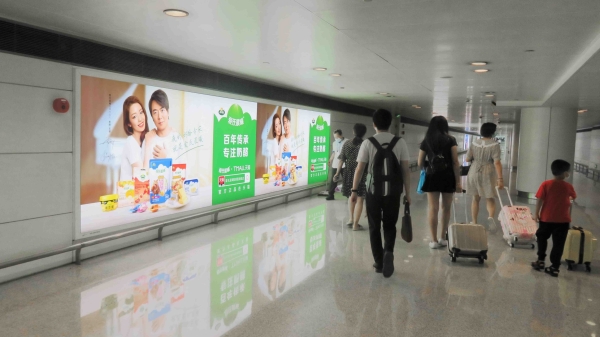 杭州萧山机场广告-T3国内到达通廊灯箱DA72