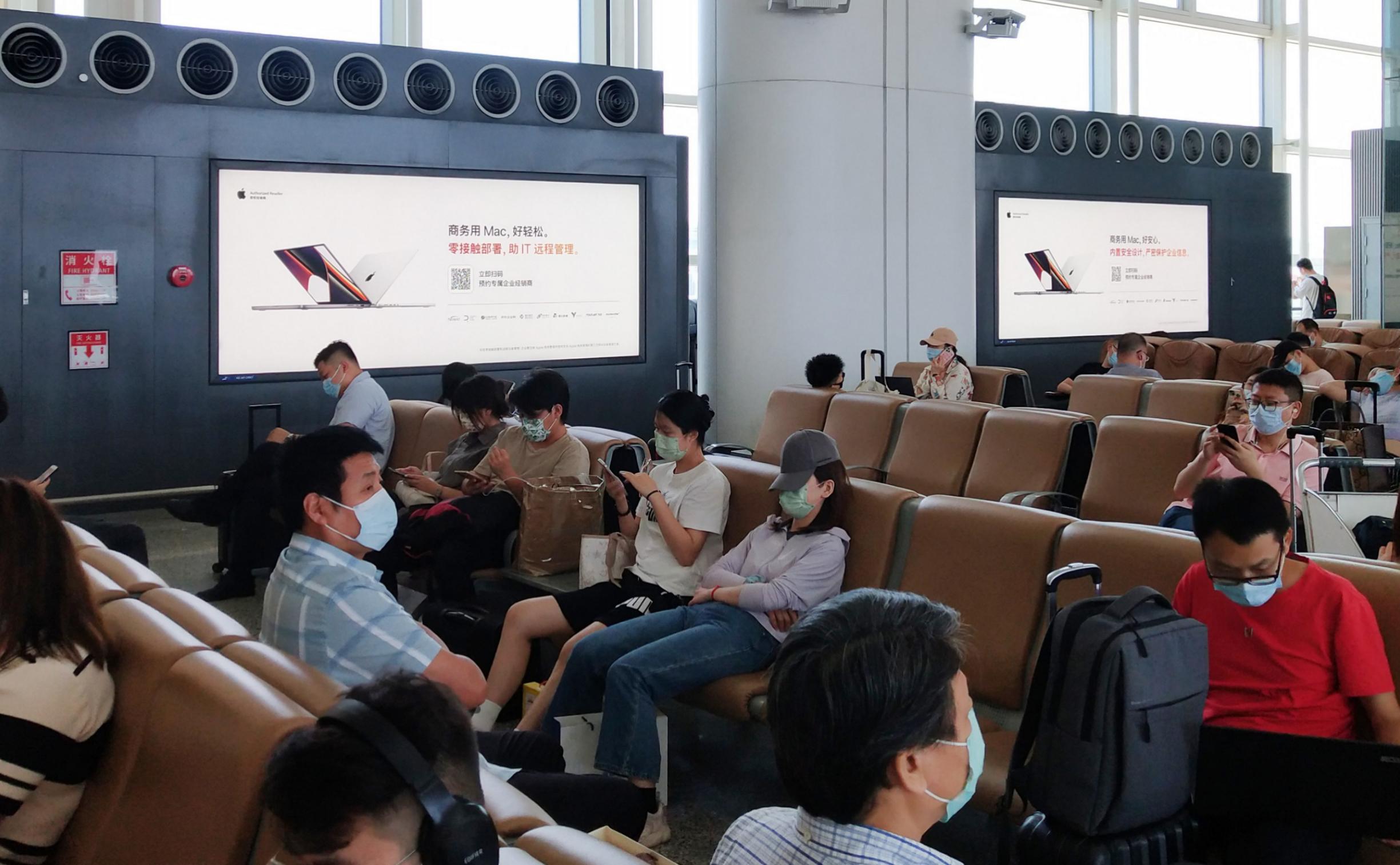 杭州萧山机场广告-T3国内出发中廊灯箱套装DD67/68