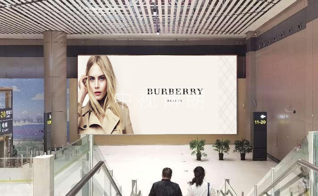 哈尔滨太平机场广告-出发候机区灯箱3