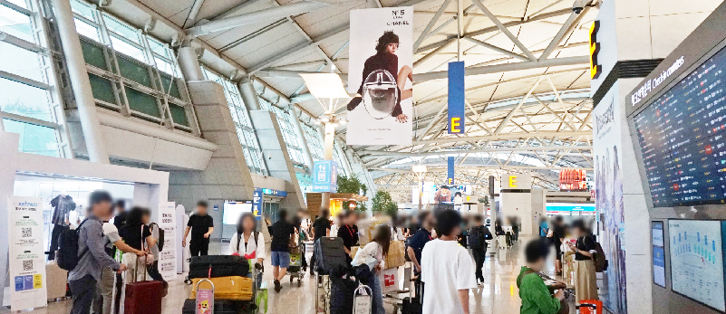 韩国首尔仁川国际机场广告-T1出发厅吊旗灯箱套装