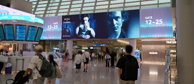韩国首尔仁川国际机场广告-T1出发候机厅LED屏套装