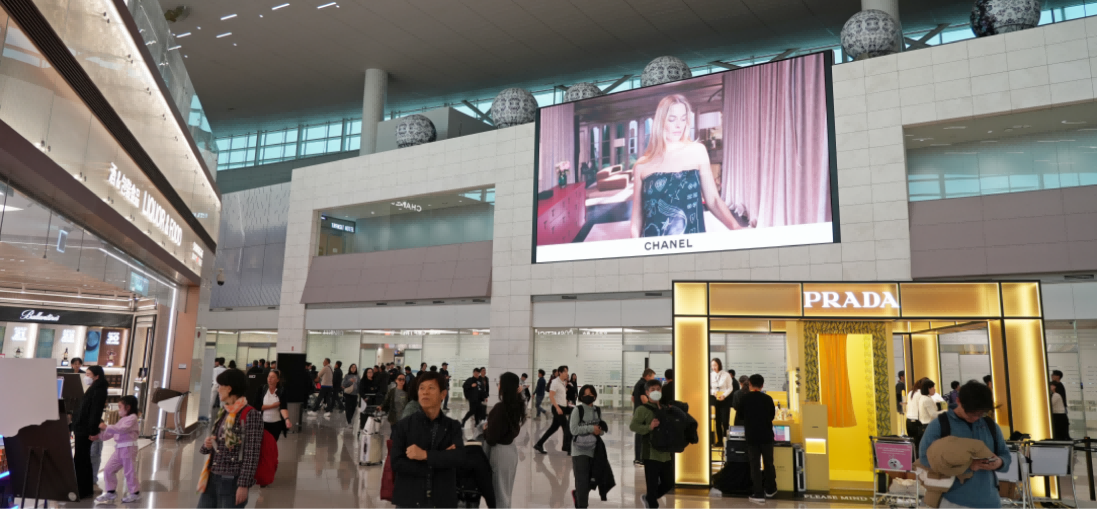 韩国首尔仁川国际机场广告-T2出发大广场LED屏