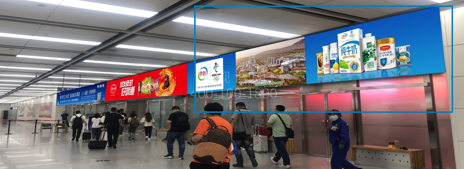 呼和浩特白塔国际机场广告-国内到达出口LED大屏4