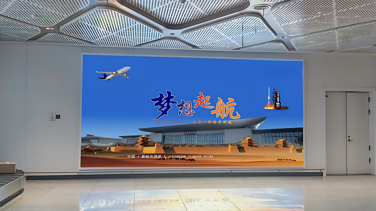 嘉峪关酒泉机场广告-T2到达一层行李转盘灯箱3