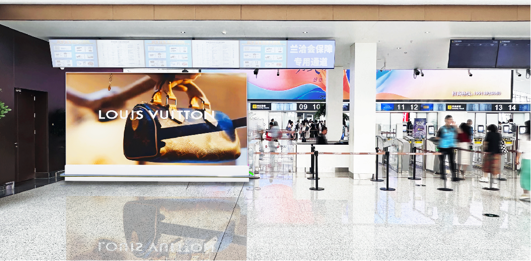 兰州机场广告-T3出发预安检区灯箱套装