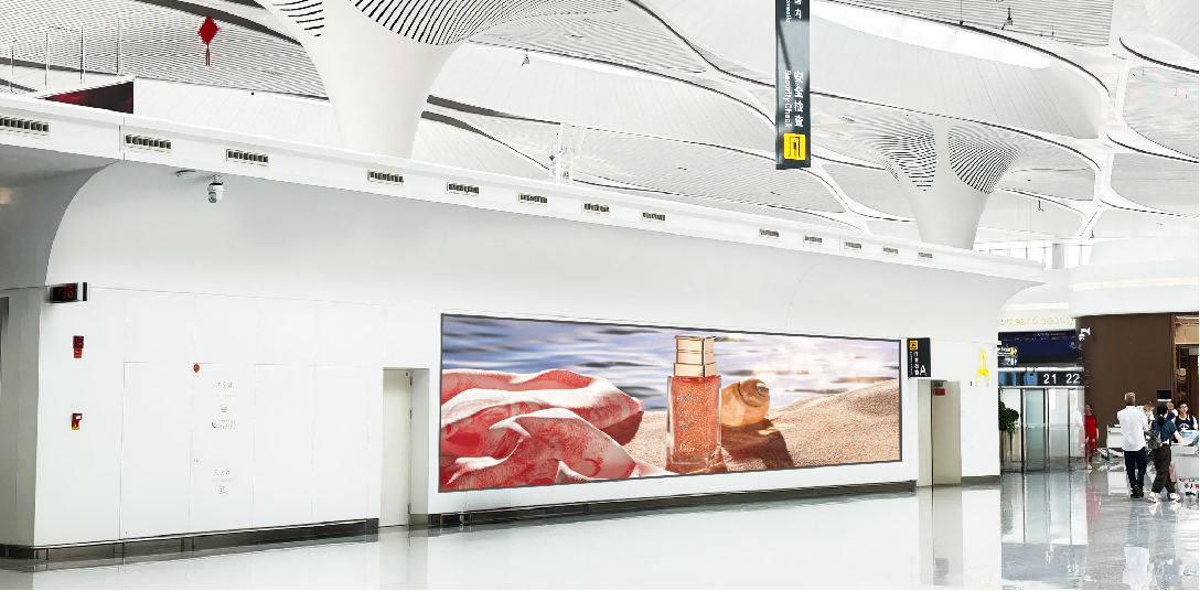 兰州机场广告-T3出发值机岛岛尾灯箱套装