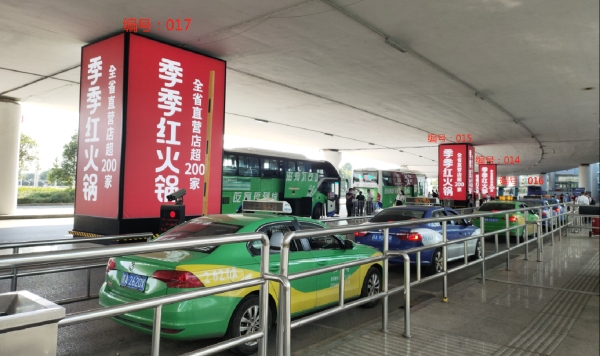南昌昌北国际机场广告-户外桥下包柱灯箱套装