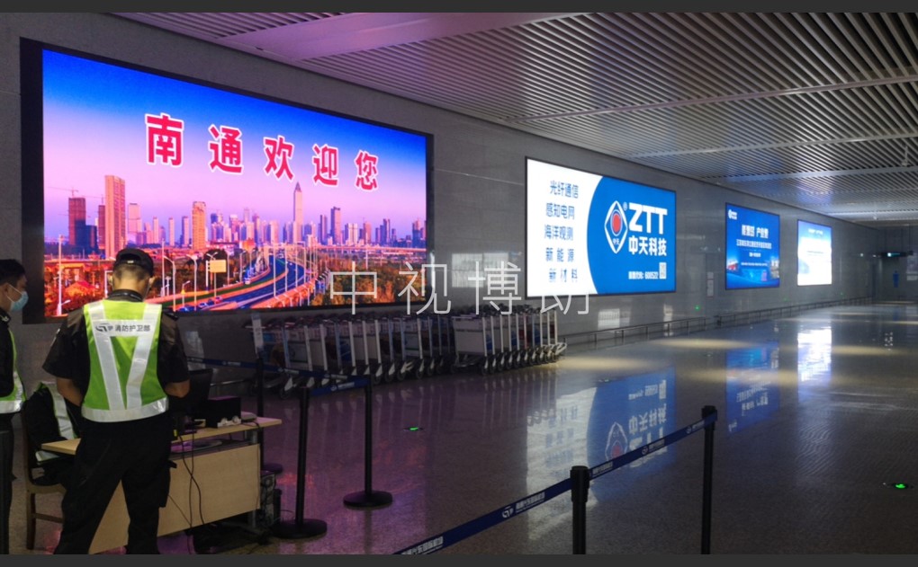 南通机场国内通廊广告