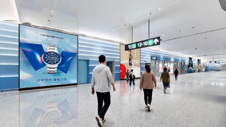 三亚凤凰机场广告-T3国内到达行李厅出口灯箱11