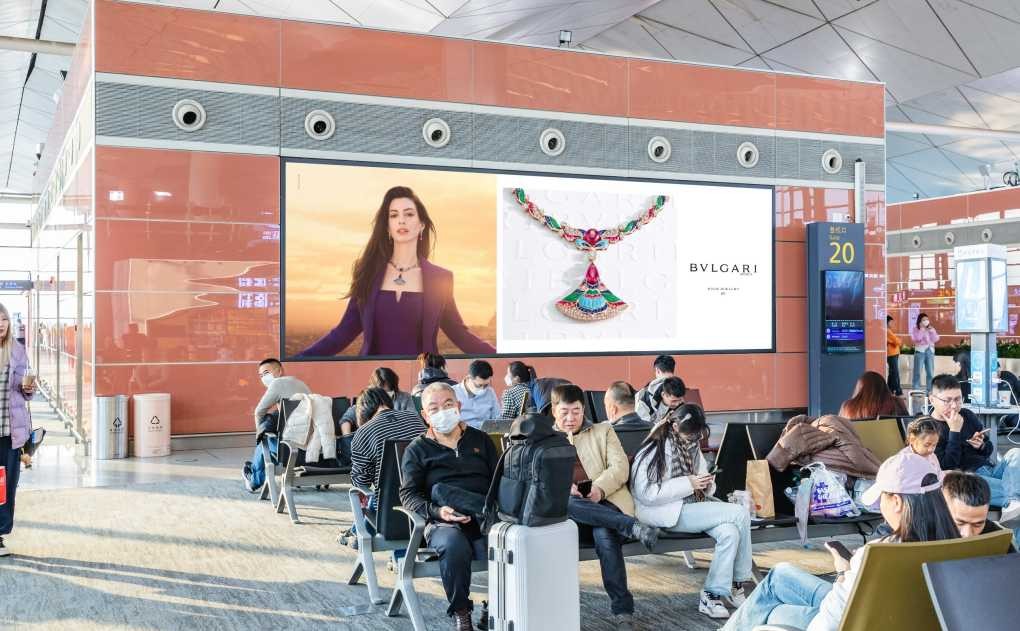 沈阳机场灯箱广告