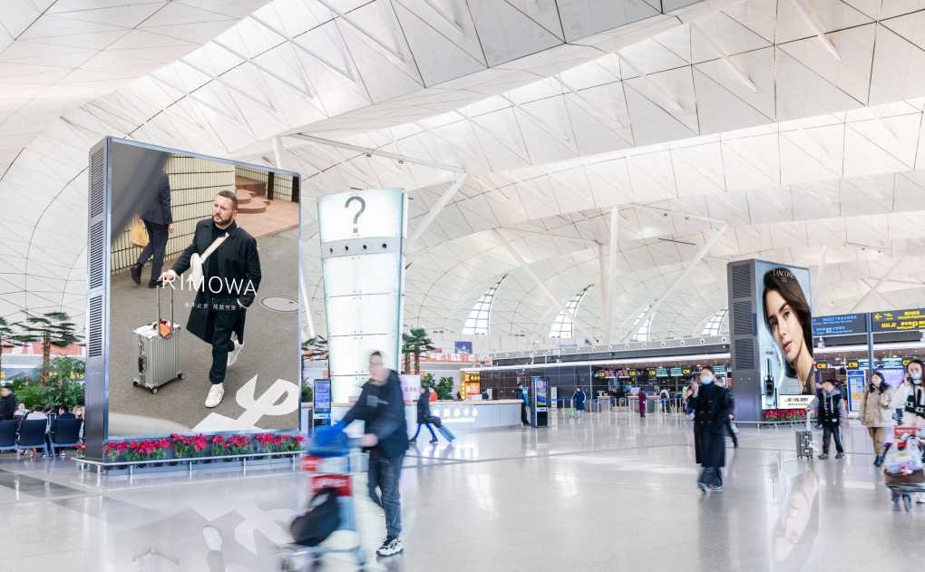 沈阳机场值机LED广告