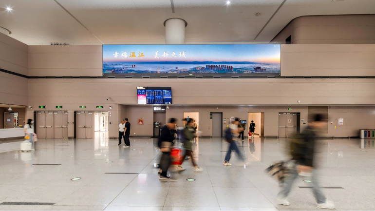 成都天府机场广告-GTC地铁与高铁区域灯箱DX02