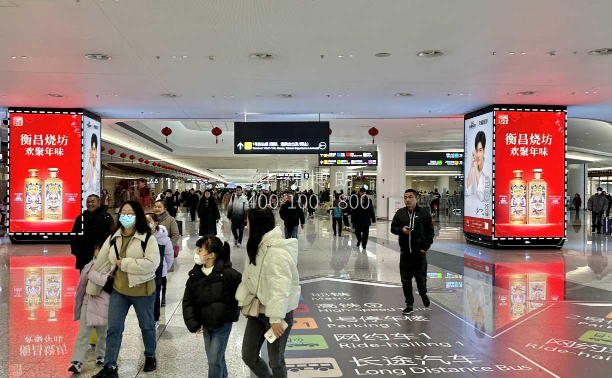 成都天府机场广告-T2国内混流区包柱LED屏