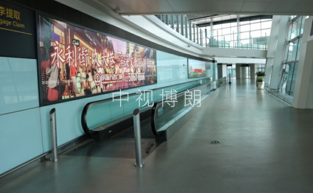天津机场广告-国内到达通道墙面灯箱